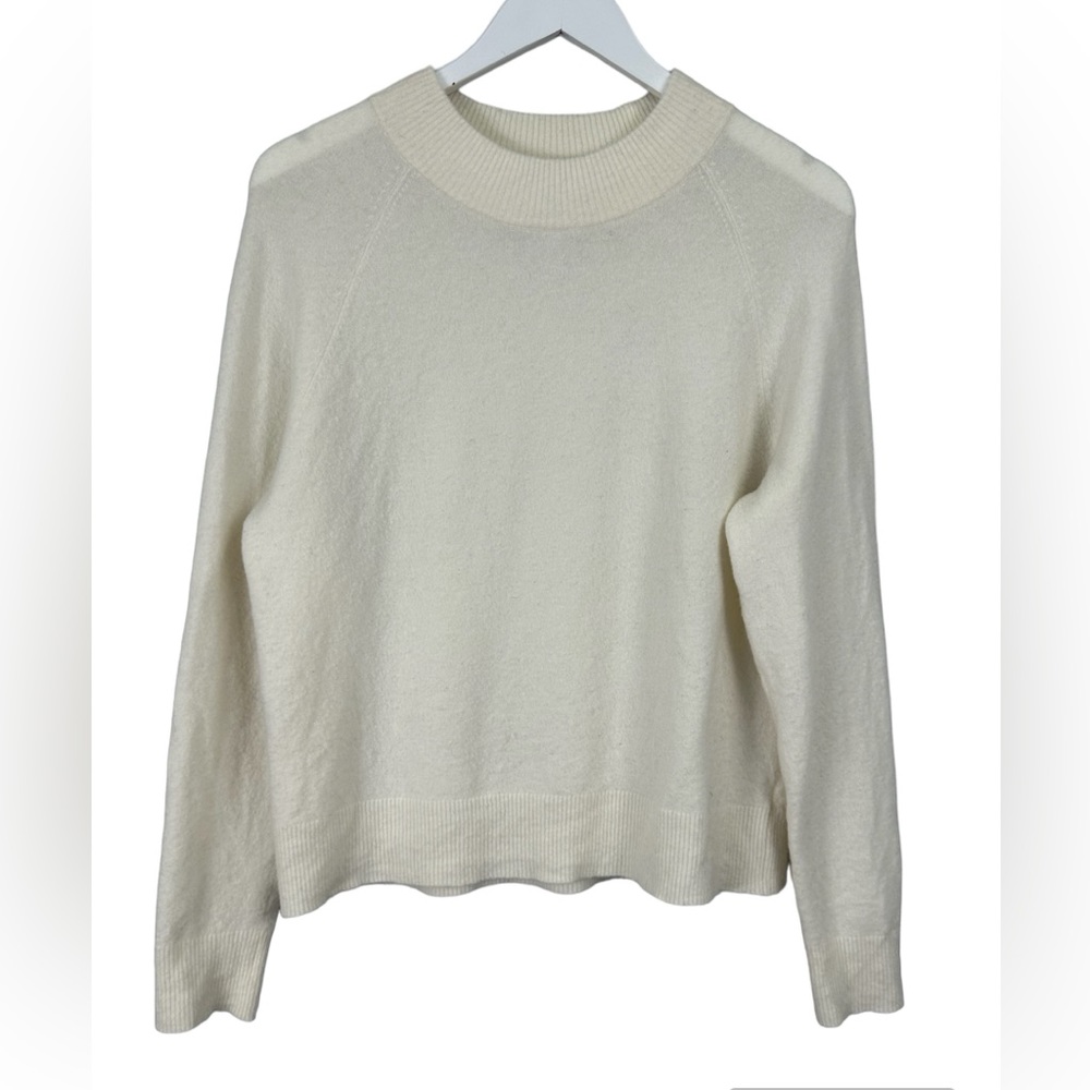Athleta Cream Merino Extra Fine Wool Blend Sweater Size Small